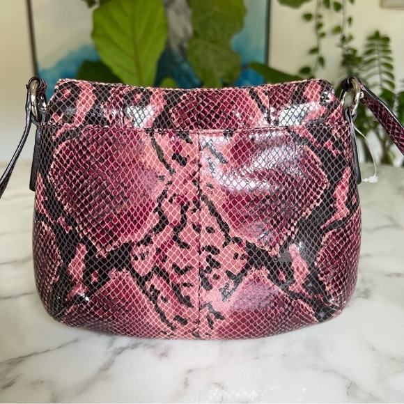 NWOT Coach Python Embossed Soho Snakeskin Leather Crossbody Bag Swingpack F45648 - Picture 4 of 15